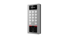 Prístupový terminál + interkom (prístup kartou/ PINom / QR kódom)
