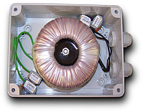 Transformátor toroidní, 230V/24Vac, 100VA, IP55